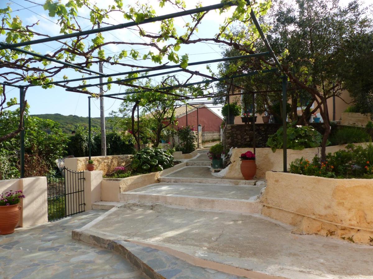 Dali'S House Villa Sokrakion Exterior photo